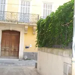 Arles Rental-Cote Forum.