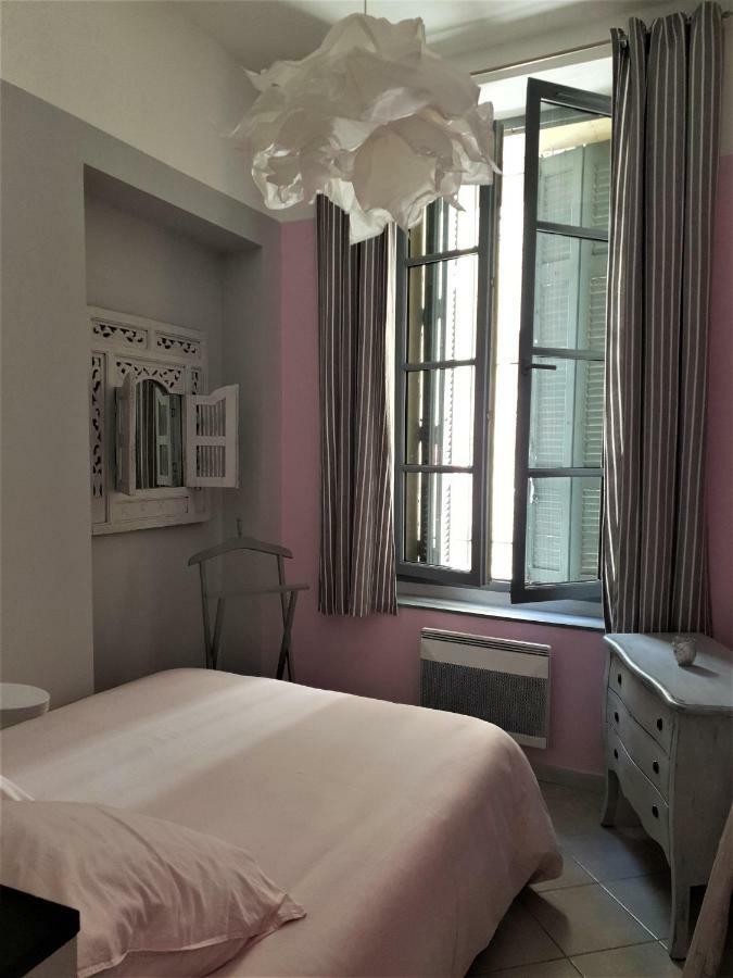 Rental-cote Forum. Apartment Arles